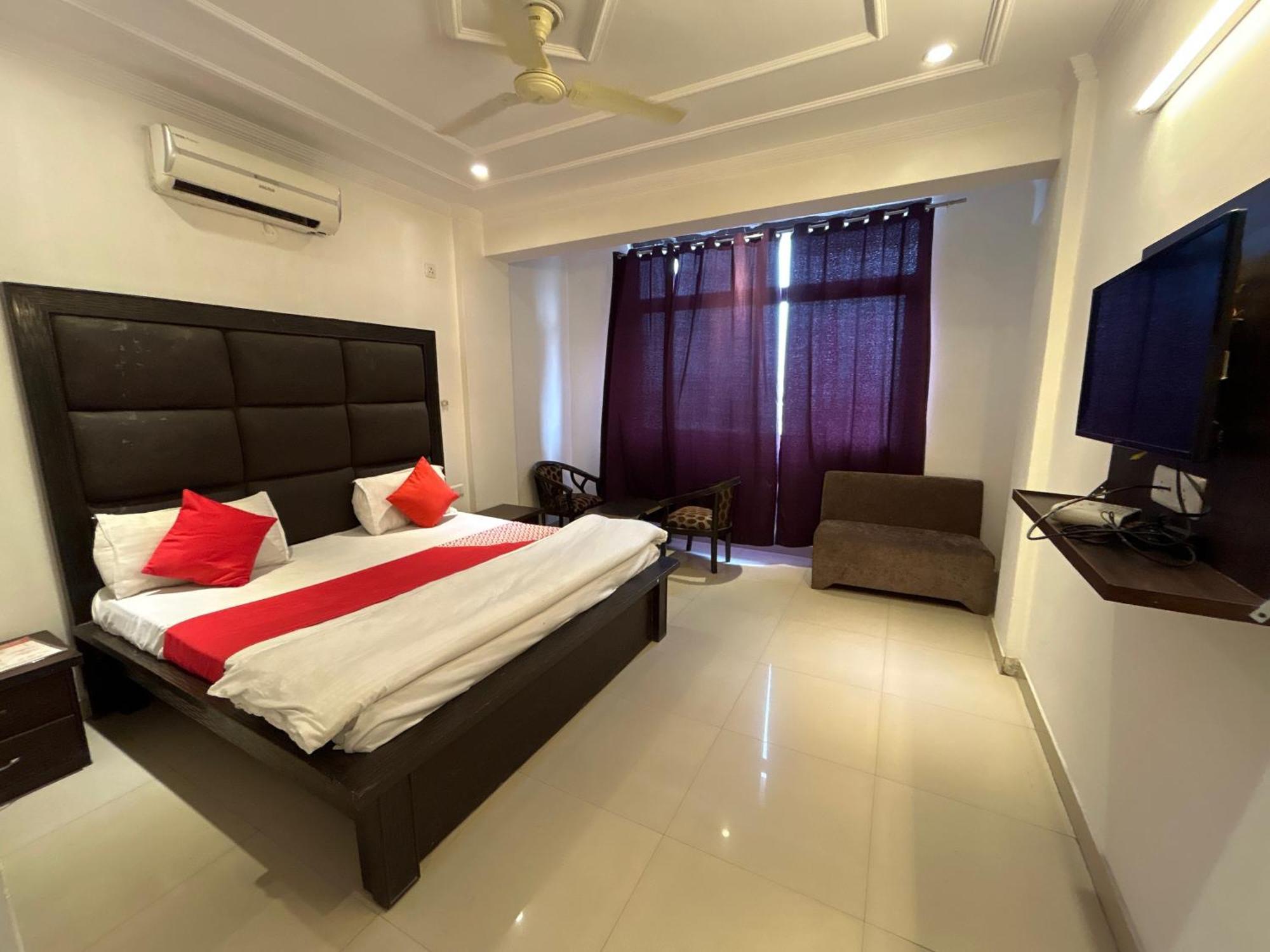 Hotel Amber Palace Dehradun Exterior photo